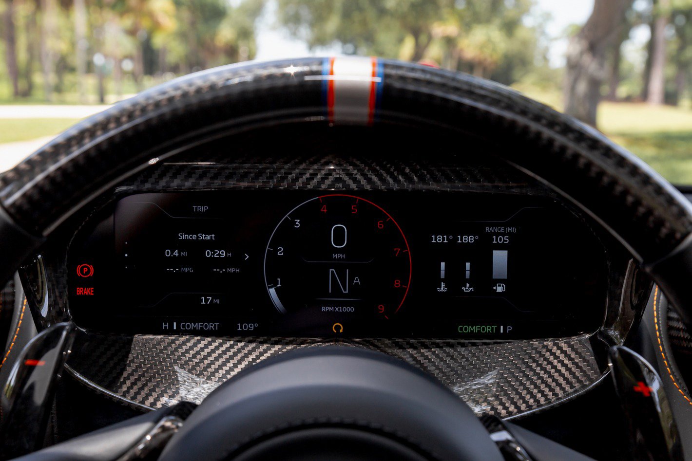 New 2024 McLaren 750S Spider image 27