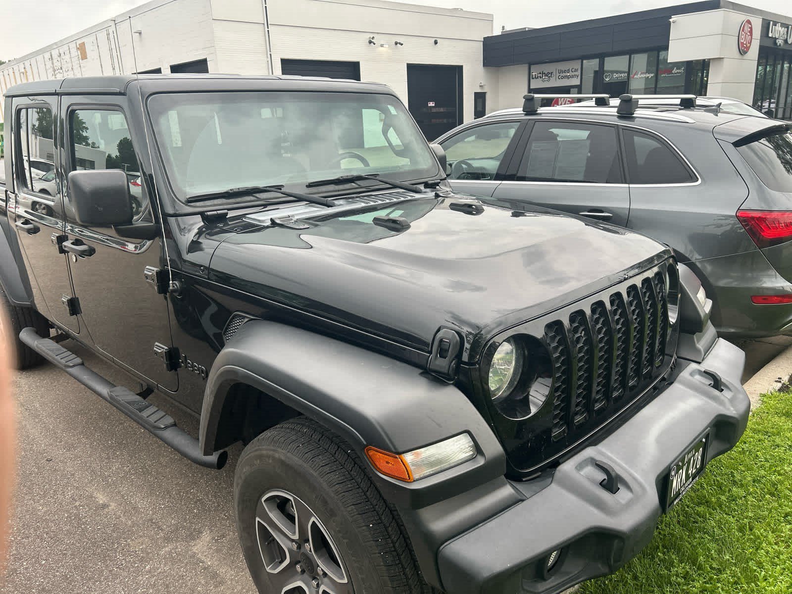 Used 2020 Jeep Gladiator Sport w/ Quick Order Package 24S AWD/4WD image 3
