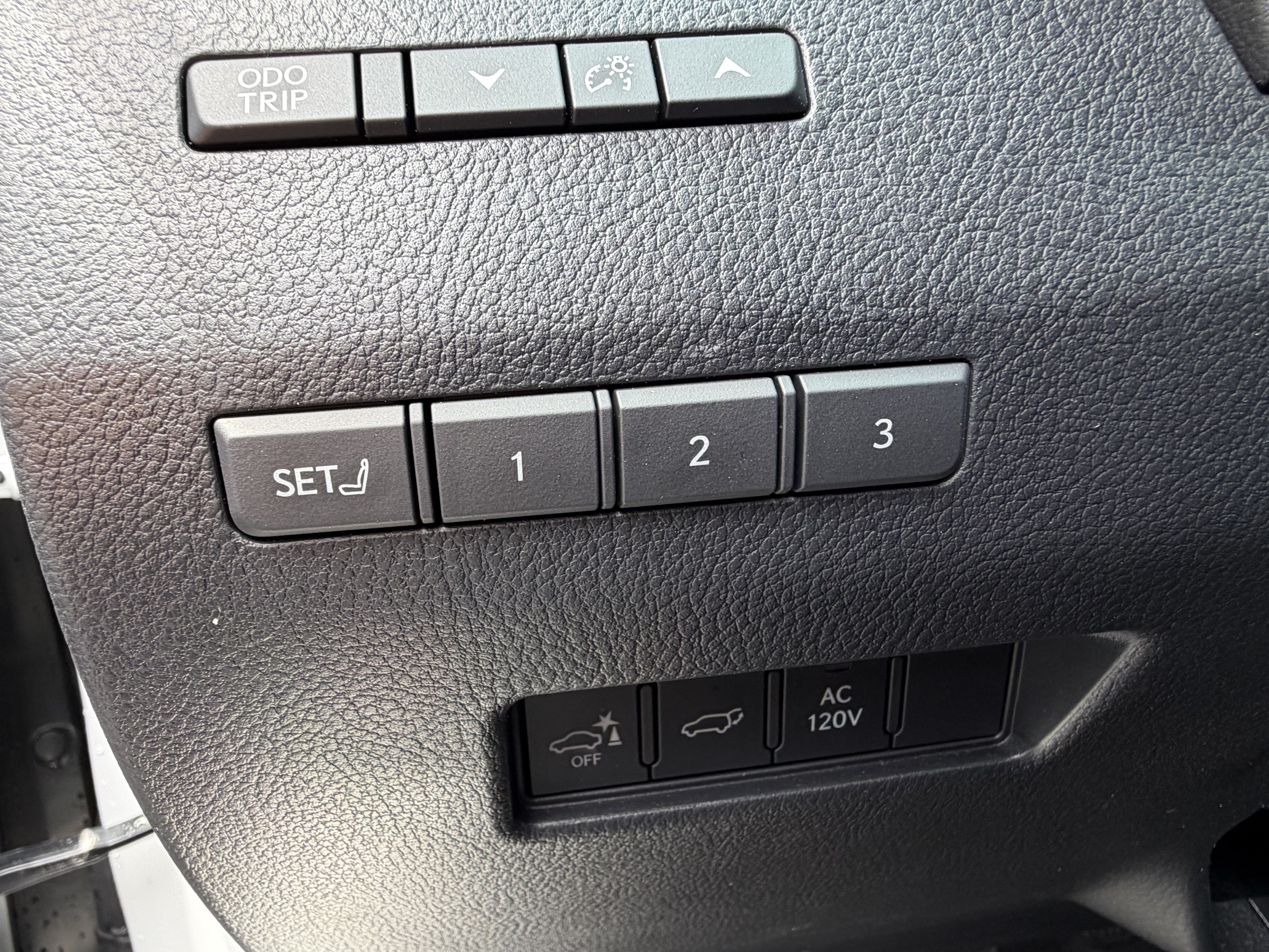 Used 2026 Lexus GX 550 w/ Accessory Package (2T) AWD/4WD image 15