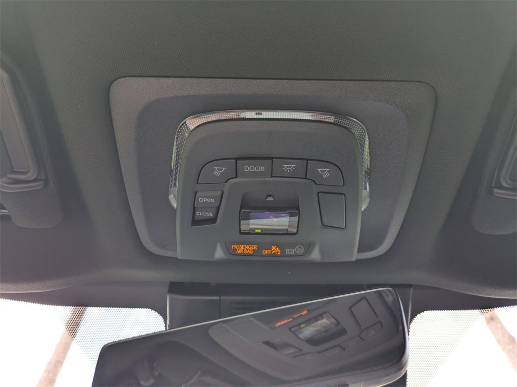 New 2025 Subaru Solterra Touring image 27