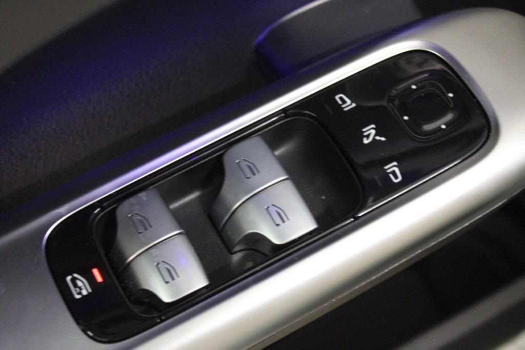 Certified 2025 Mercedes-Benz C 43 AMG 4MATIC Sedan image 16