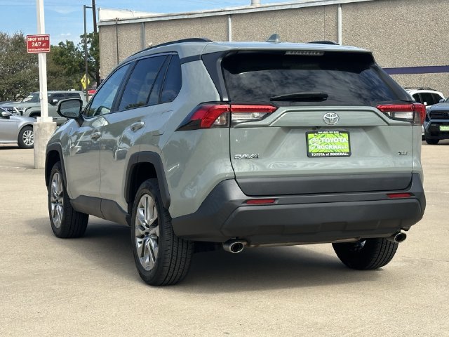 Used 2023 Toyota RAV4 XLE Premium FWD image 3
