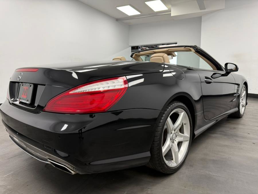 Used 2013 Mercedes-Benz SL 550 image 40