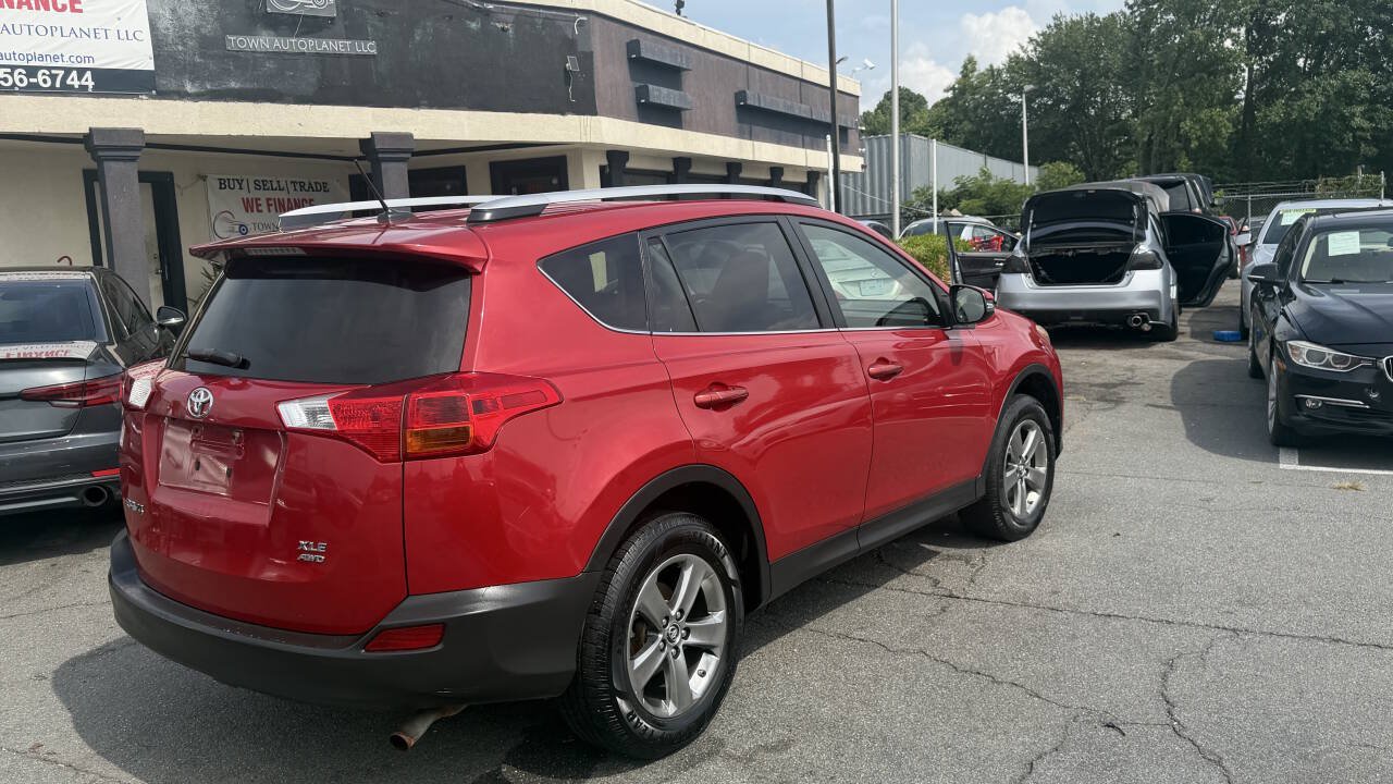 Used 2015 Toyota RAV4 XLE AWD/4WD image 8