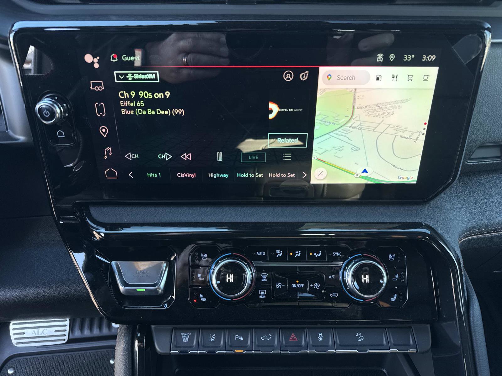 New 2026 GMC Sierra 2500 AT4 w/ Technology Package image 29