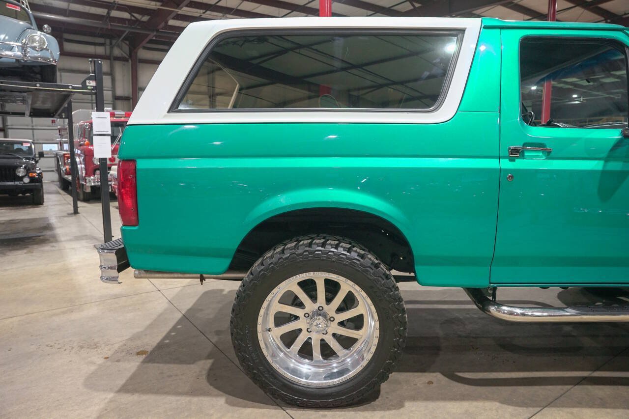 Used 1995 Ford Bronco XLT AWD/4WD image 9