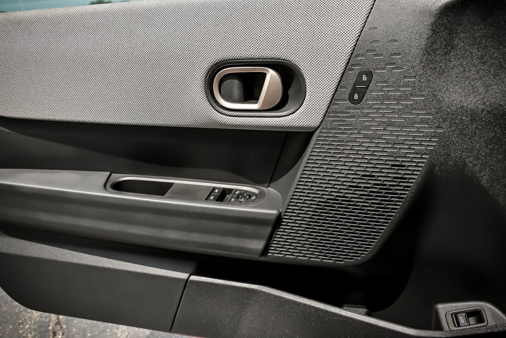 Used 2025 MINI Cooper S image 12