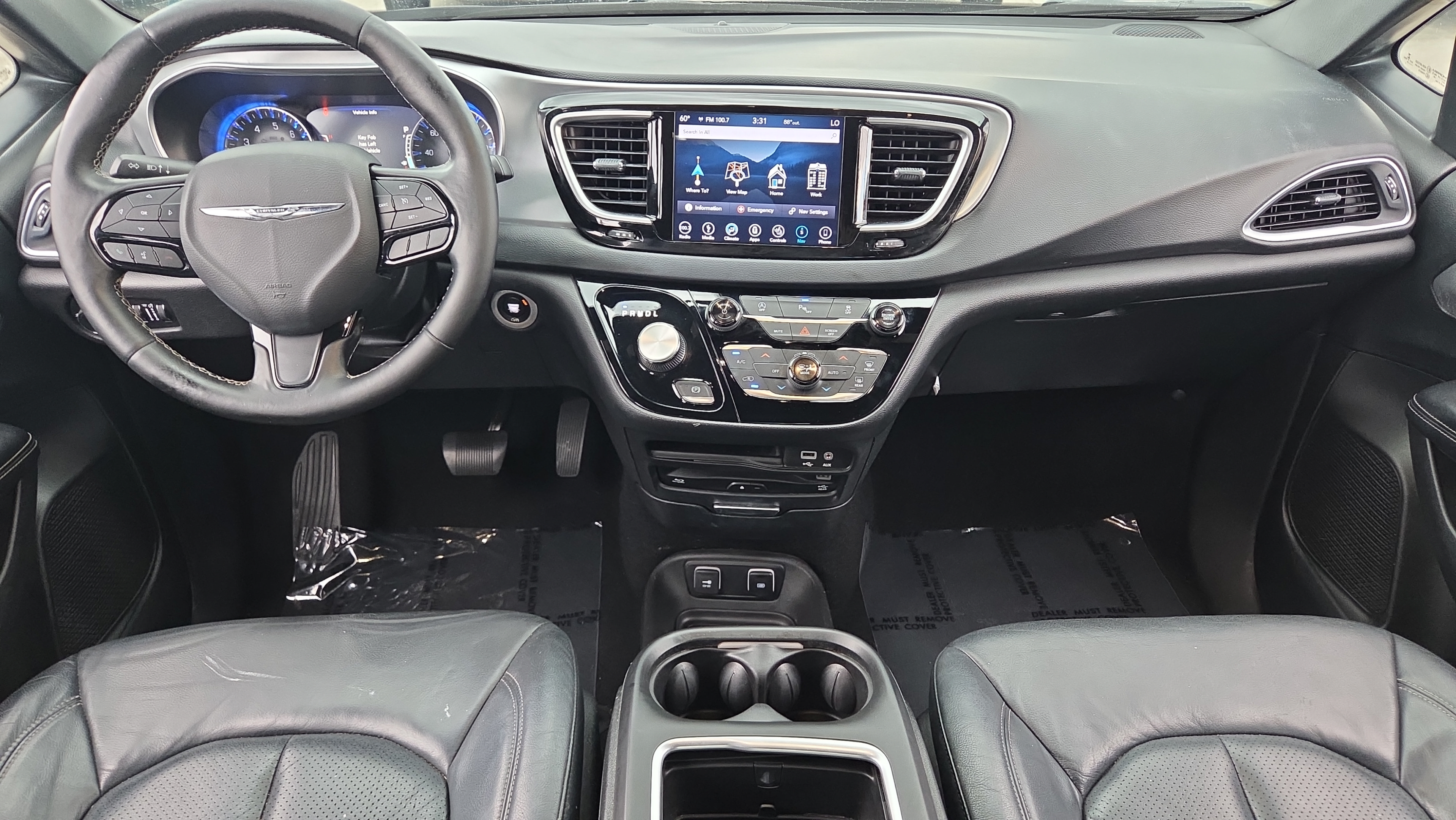 Used 2019 Chrysler Pacifica Touring-L Plus w/ S Appearance Package FWD image 13