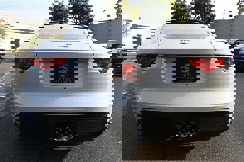 Used 2016 Jaguar F-TYPE S image 10