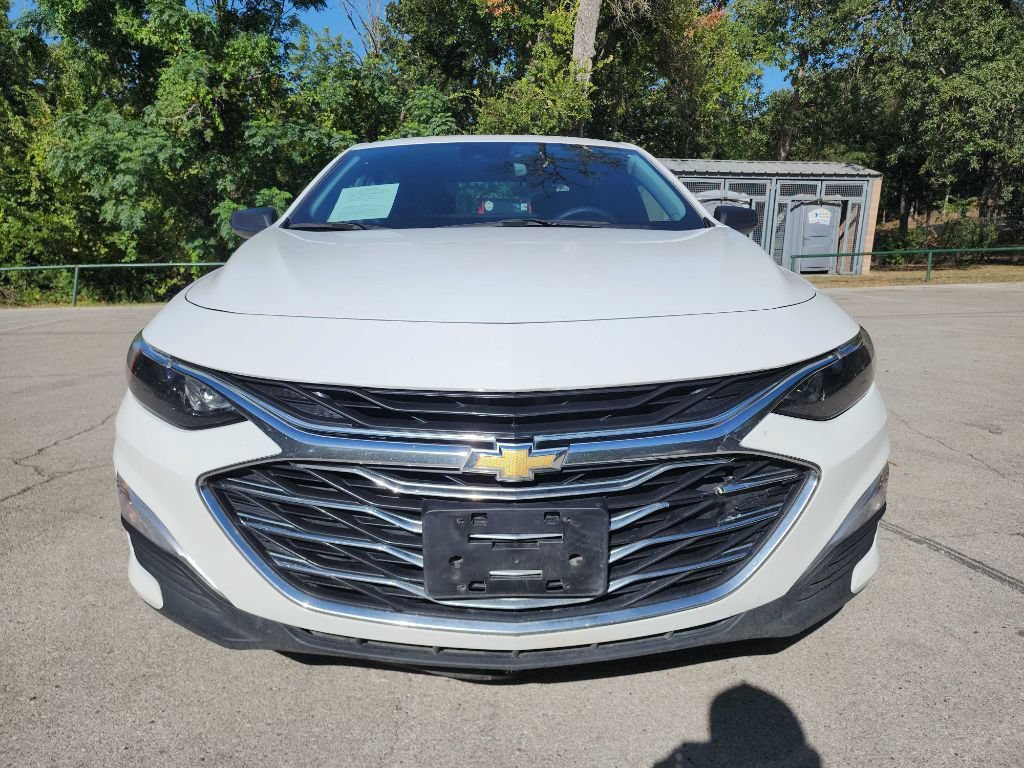 Used 2023 Chevrolet Malibu LS FWD image 2