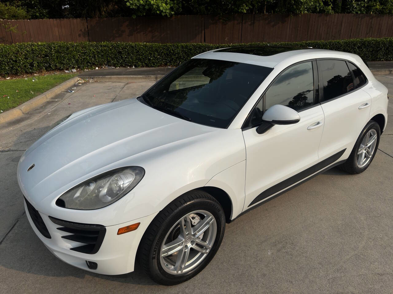 Used 2016 Porsche Macan S AWD/4WD image 16