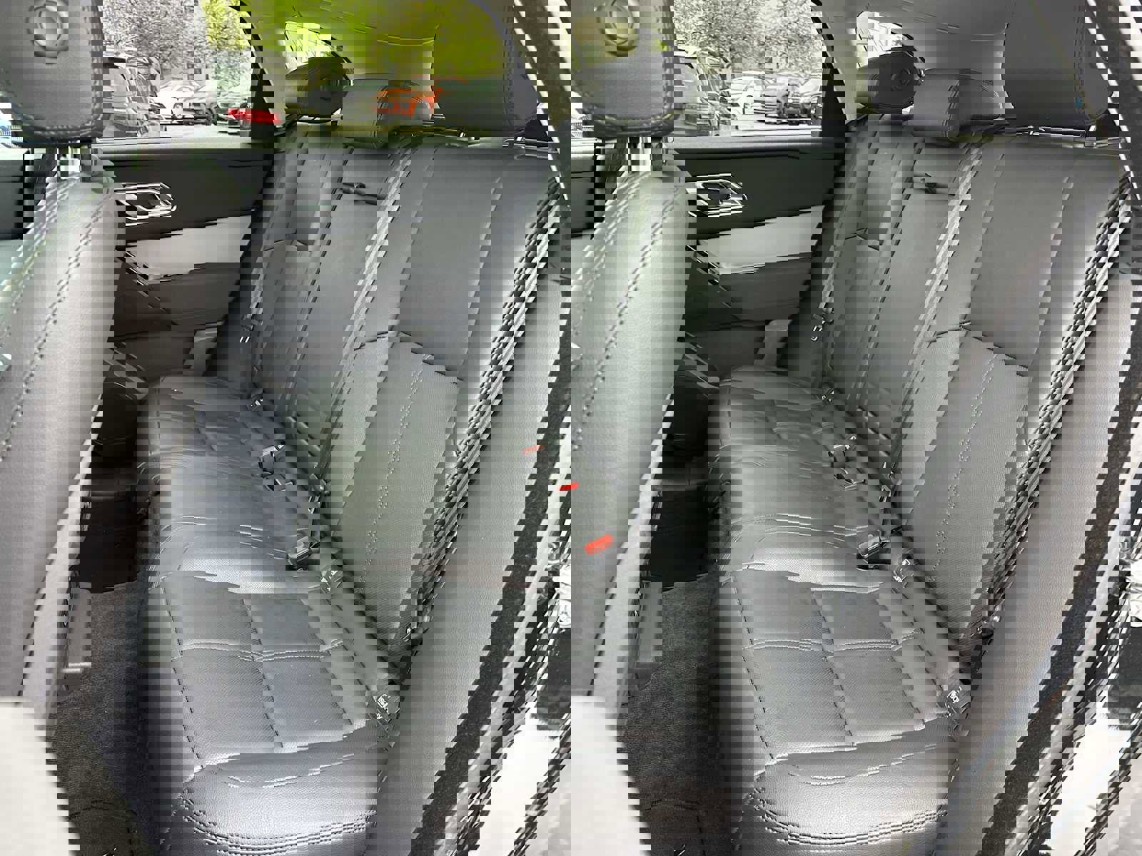 Used 2024 Land Rover Range Rover Velar S image 17