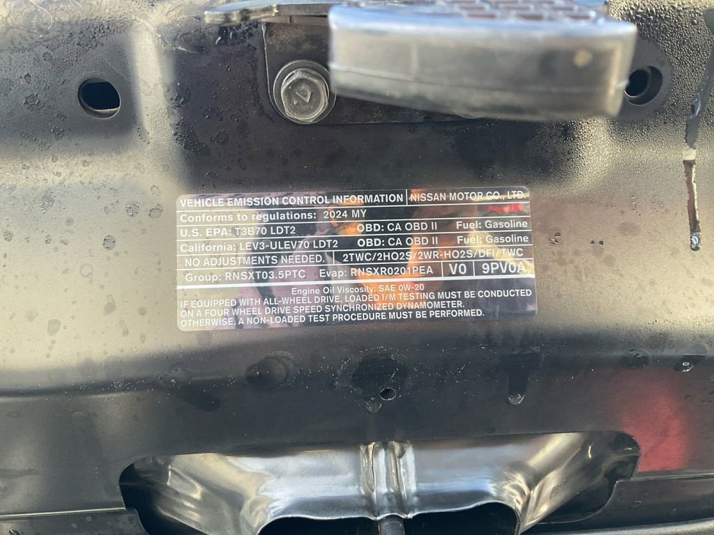 Used 2024 Nissan Pathfinder SV image 32