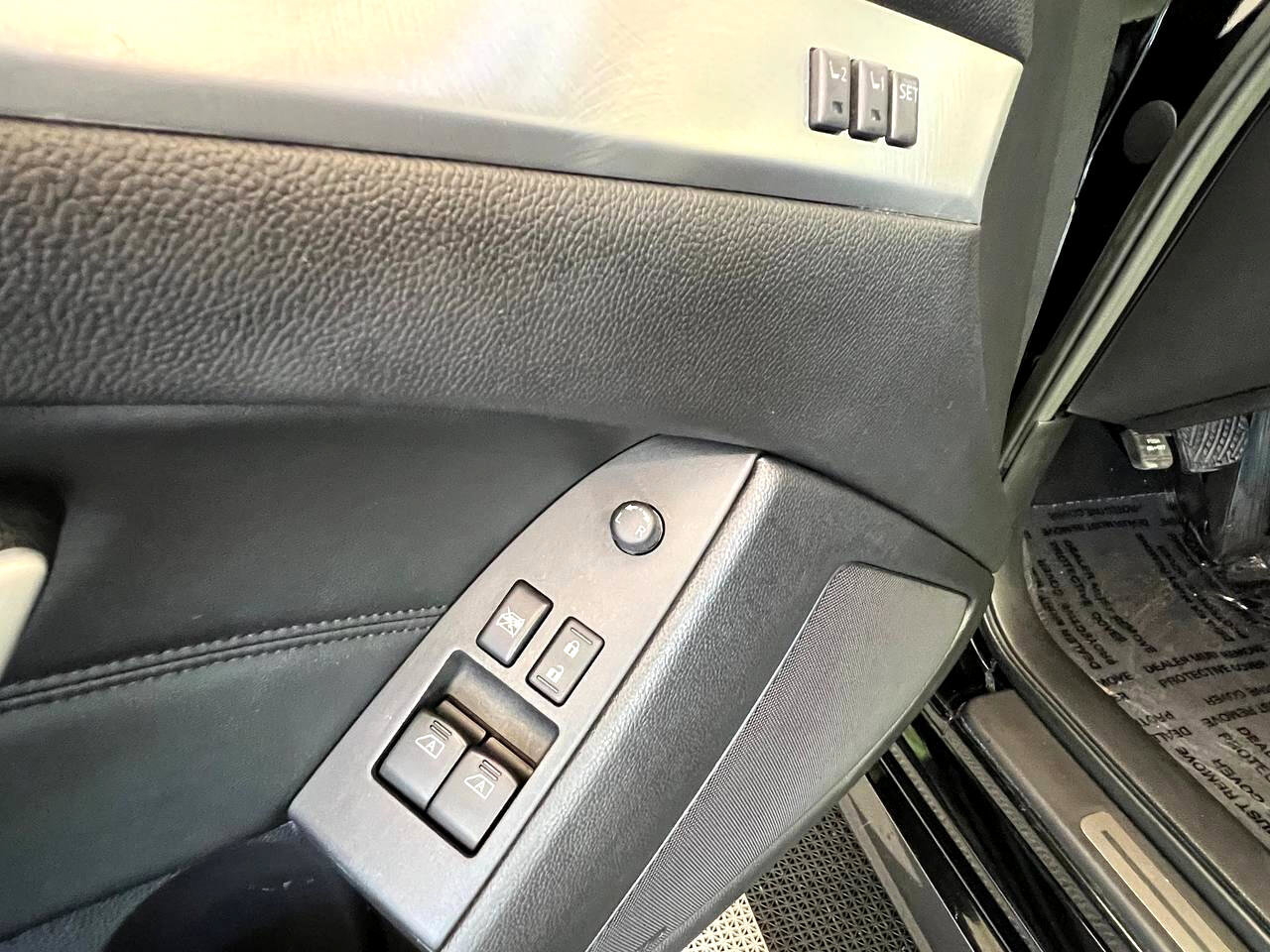 Used 2014 INFINITI Q60 AWD Coupe w/ Premium Package image 23