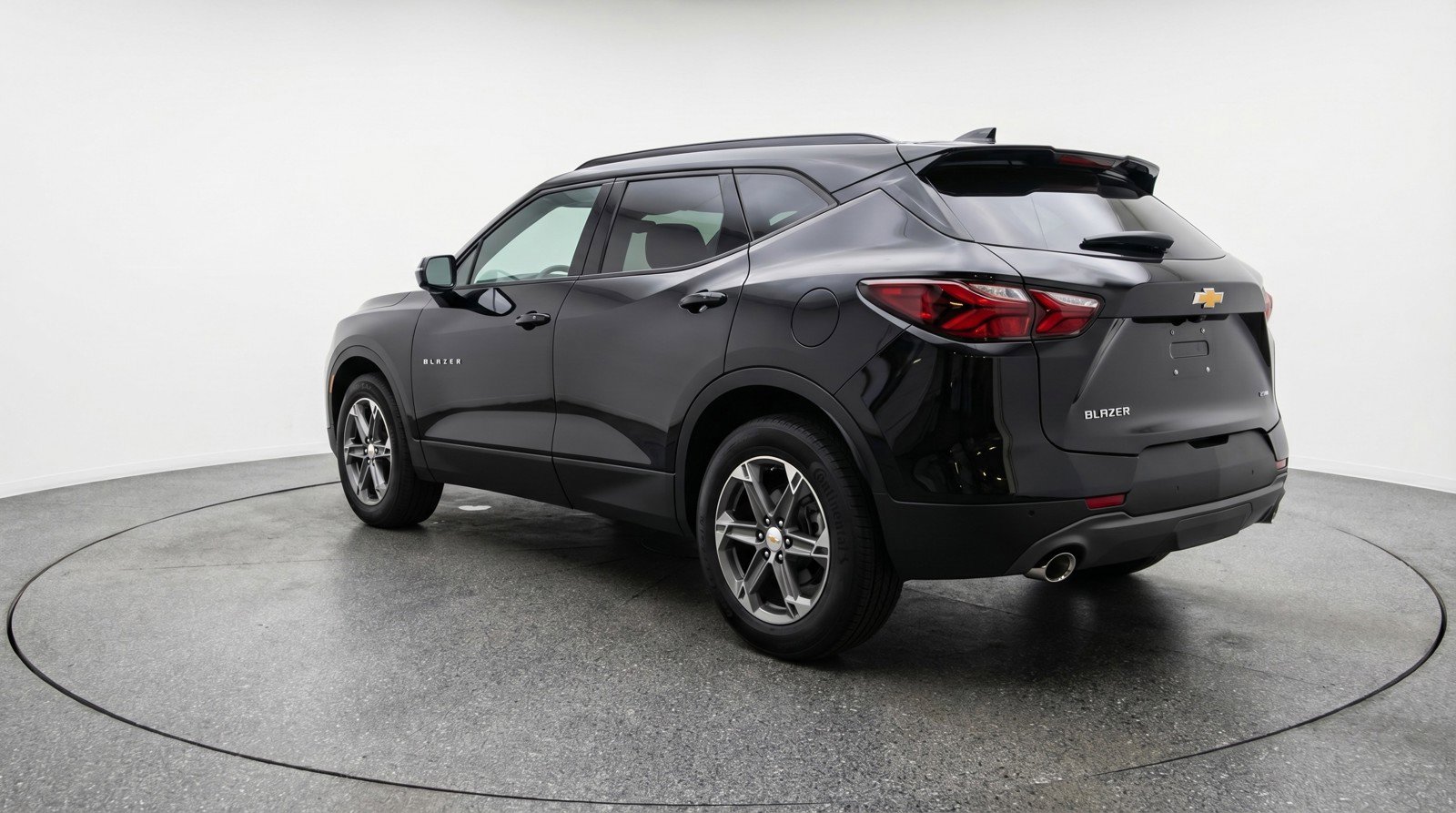 Used 2025 Chevrolet Blazer LT image 6