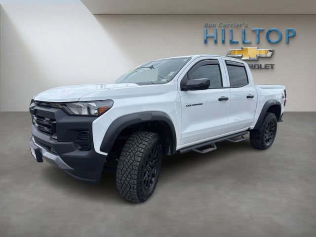 Used 2025 Chevrolet Colorado Trail Boss image 14