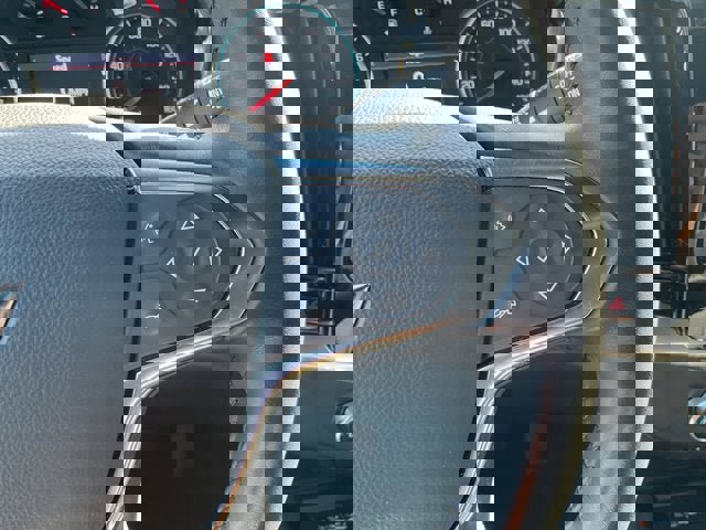 Used 2022 Chevrolet Traverse LT image 16