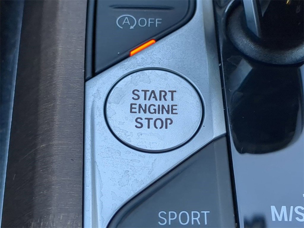 Used 2020 BMW 330i xDrive Sedan w/ Convenience Package image 30