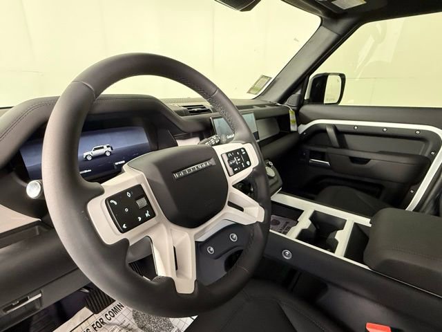 New 2025 Land Rover Defender 110 X-Dynamic SE AWD/4WD image 9