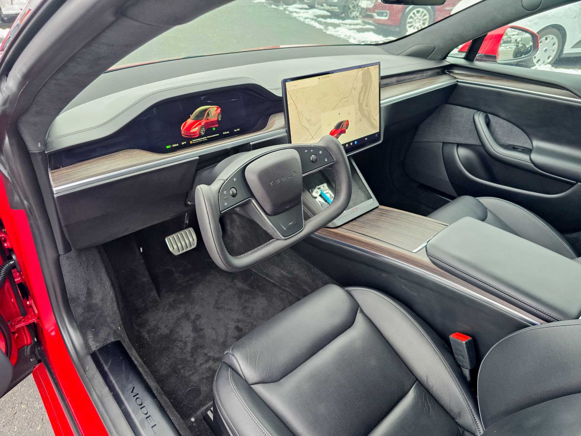 Used 2021 Tesla Model S Plaid image 6