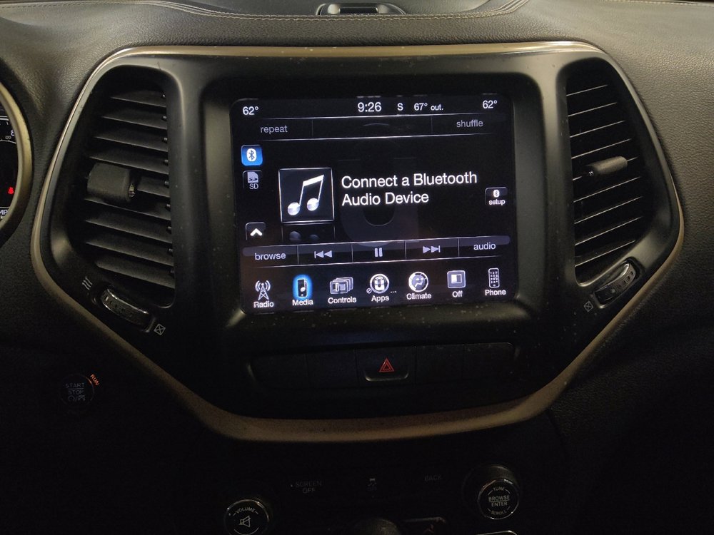 Used 2014 Jeep Cherokee Latitude w/ Comfort/Convenience Group FWD image 25