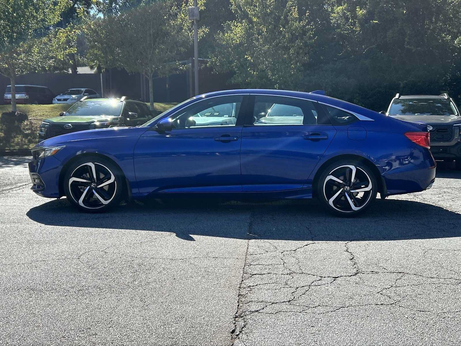 Used 2018 Honda Accord Sport image 2
