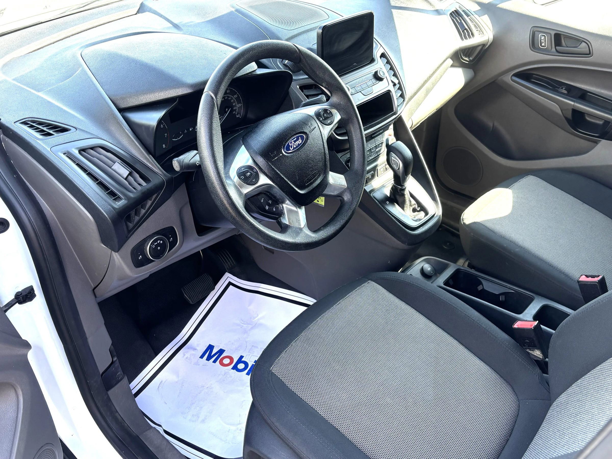 Used 2022 Ford Transit Connect XL image 9