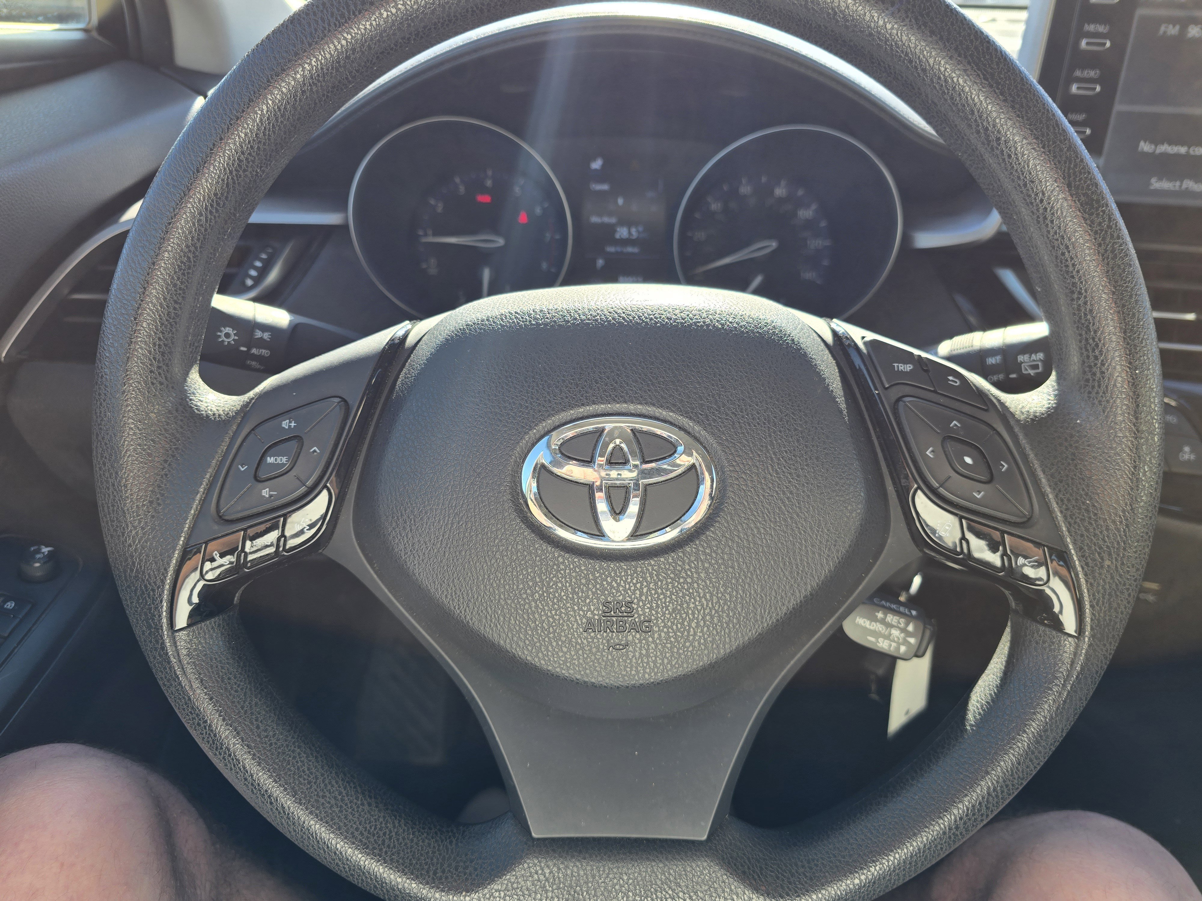 Used 2021 Toyota C-HR LE image 12