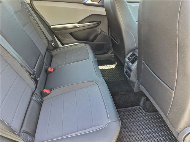 Used 2024 Volkswagen Taos SE FWD image 18