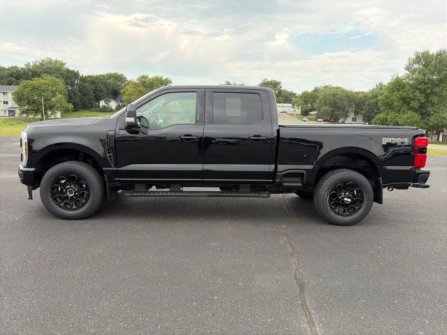 Used 2024 Ford F350 Lariat w/ Black Appearance Package AWD/4WD image 2