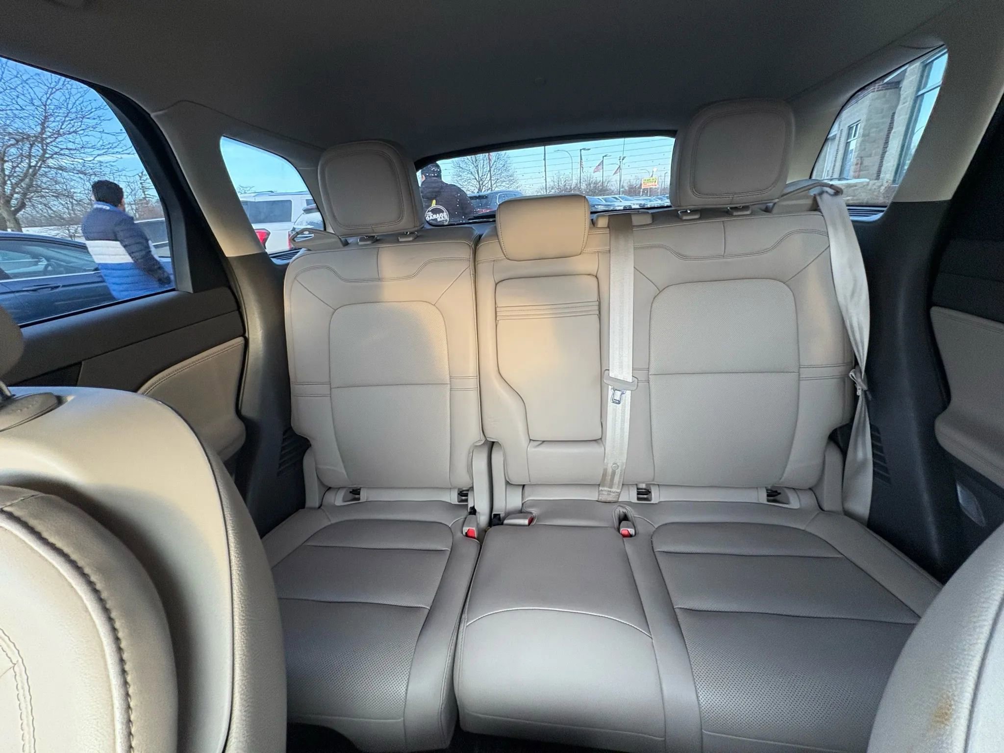 Used 2020 Lincoln Corsair Sport Utility 4D w/ Equipment Group 101A image 8