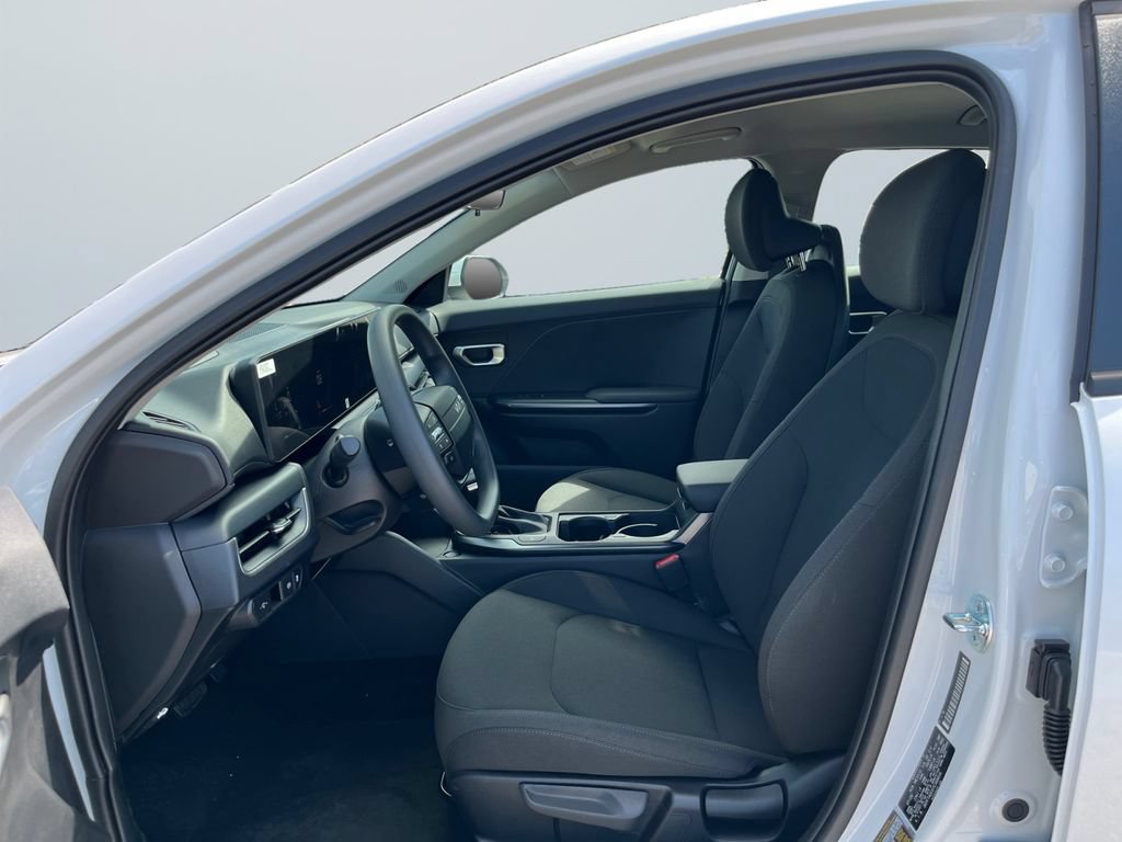 New 2026 Kia K4 FWD image 9