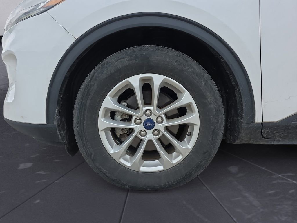 Used 2020 Ford Escape SE FWD image 14