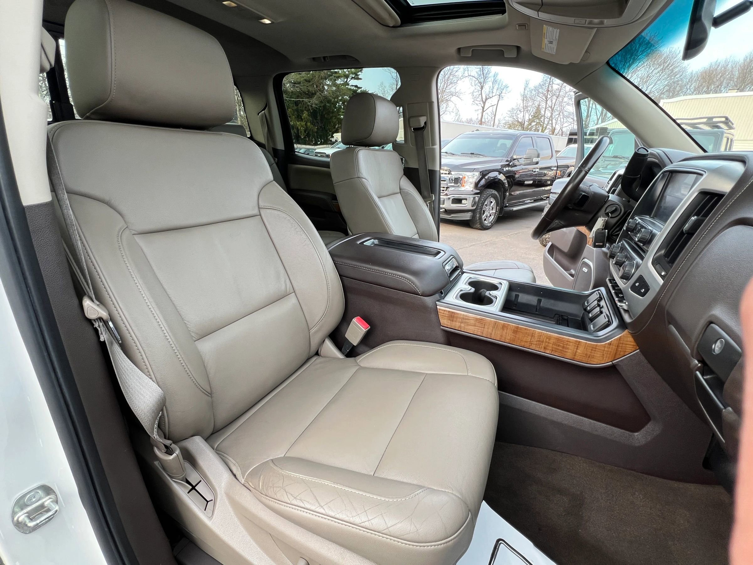 Used 2015 GMC Sierra 1500 SLT w/ SLT Crew Cab Value Package image 40