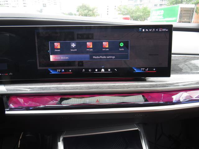 Used 2024 BMW 760i xDrive w/ Executive Package AWD/4WD image 12