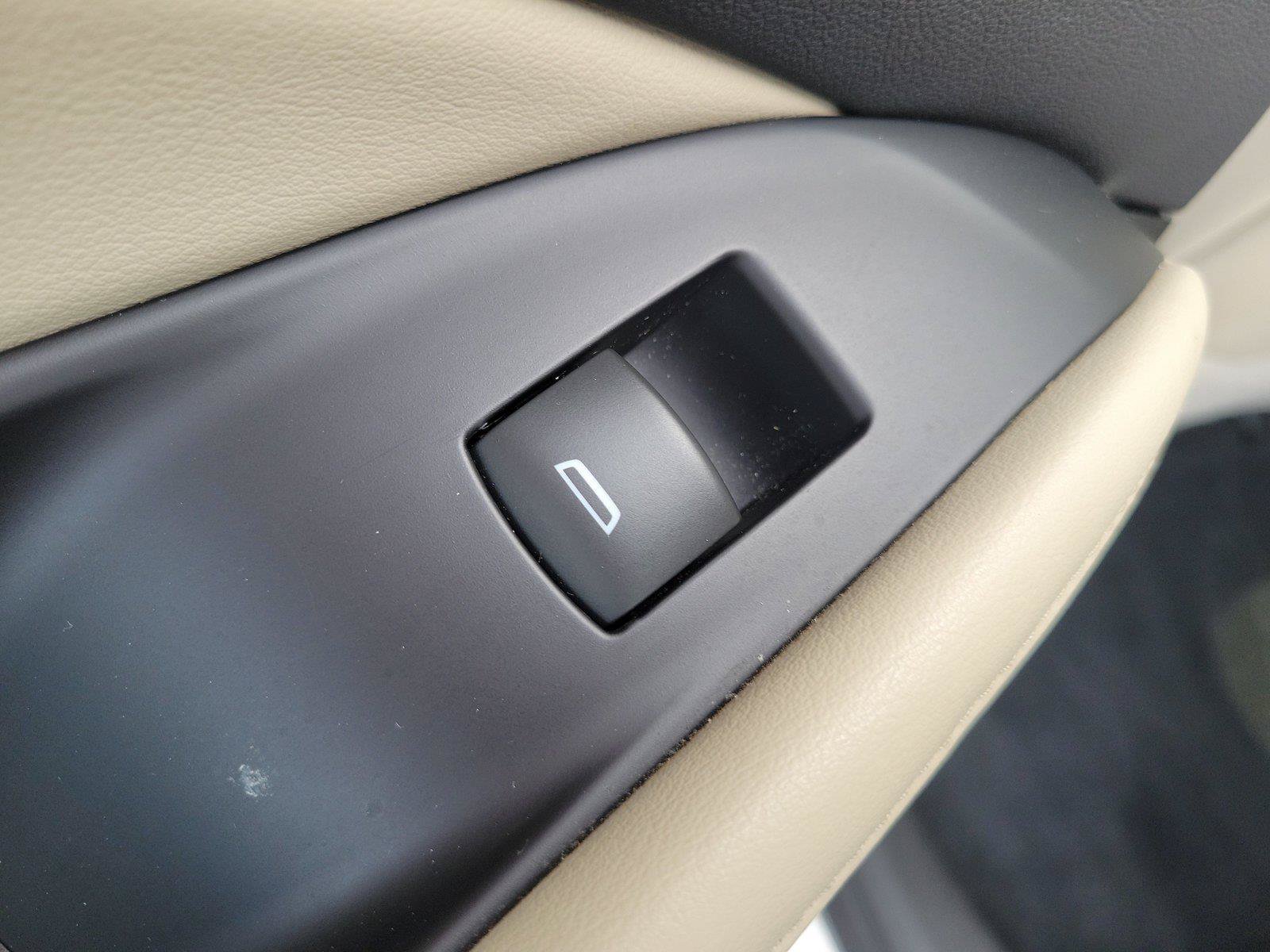 Used 2023 Buick Enclave Essence w/ Sport Touring Edition FWD image 15