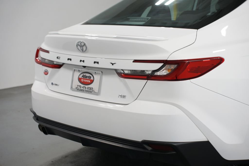 Certified 2025 Toyota Camry SE image 9