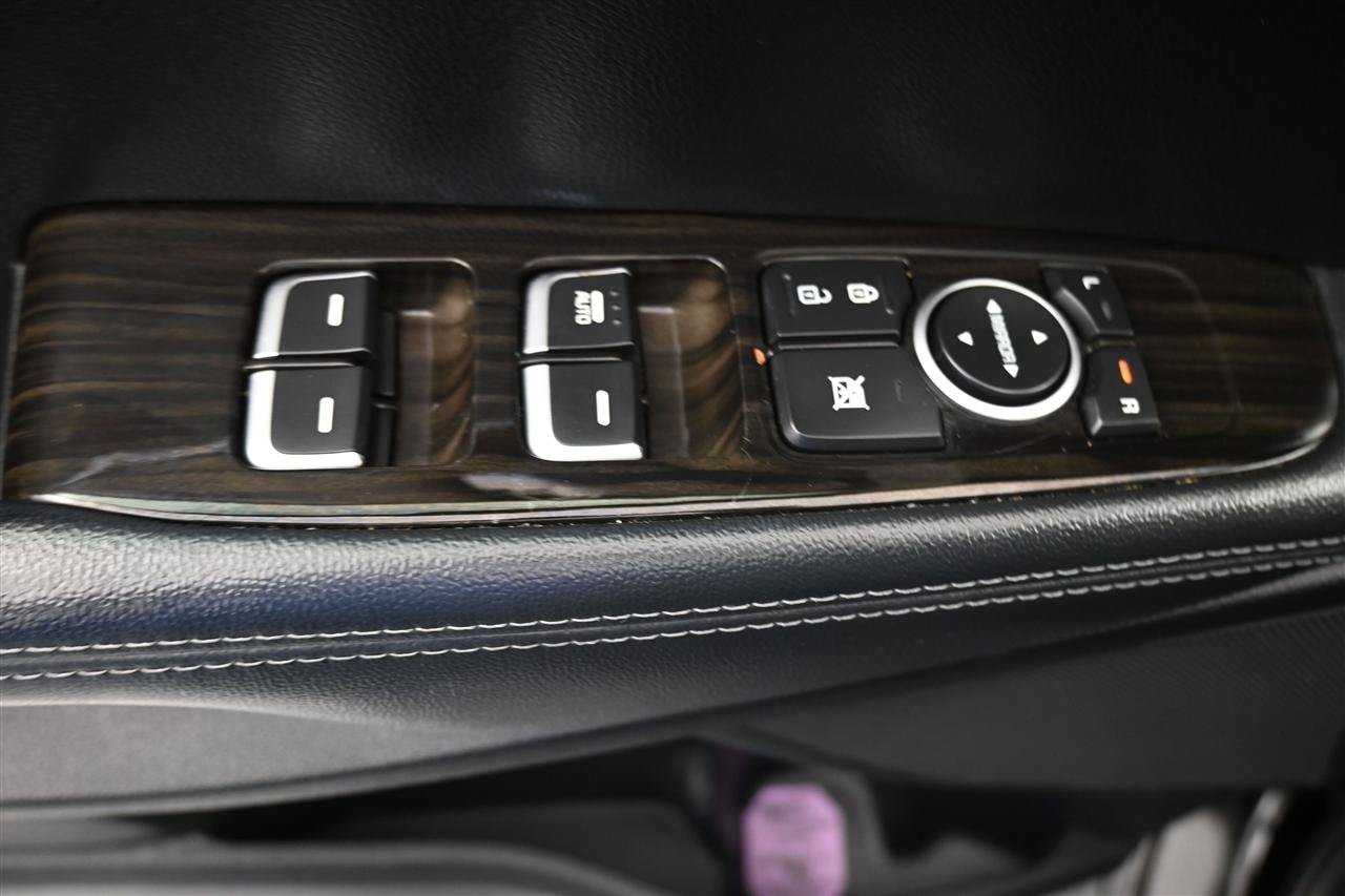 Used 2019 Kia Sorento L FWD image 11