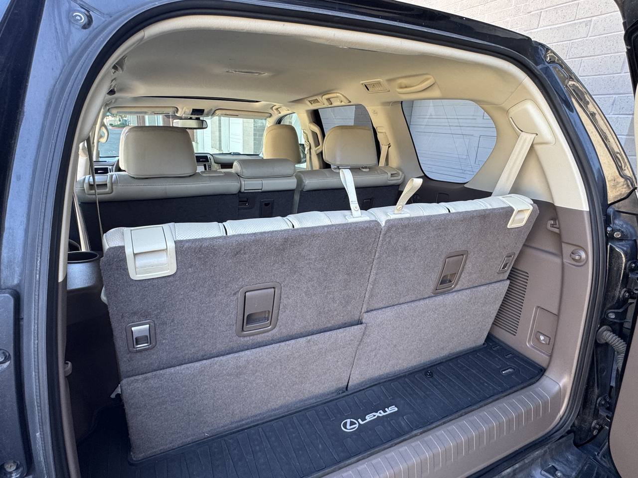 Used 2014 Lexus GX 460 w/ Premium Package AWD/4WD image 30
