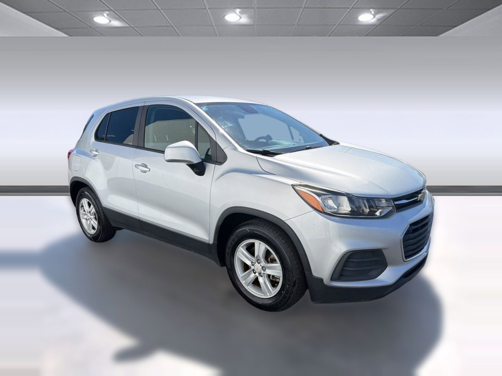 Used 2020 Chevrolet Trax LS w/ Tint and Cruise Package FWD image 7