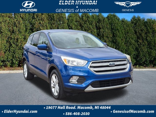Used 2019 Ford Escape SE FWD image 3