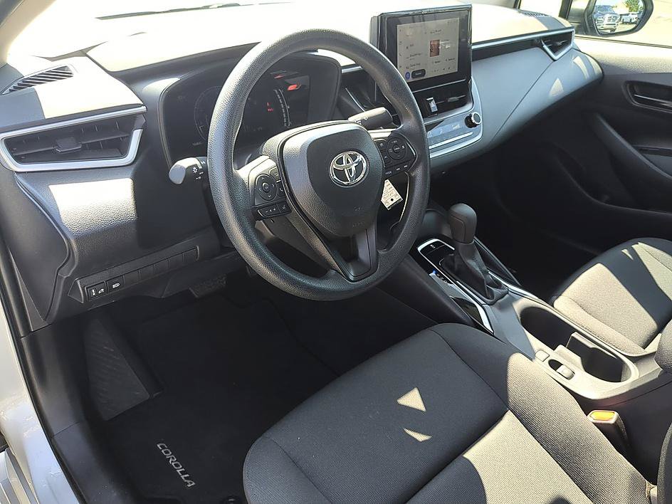 Used 2026 Toyota Corolla LE FWD image 15