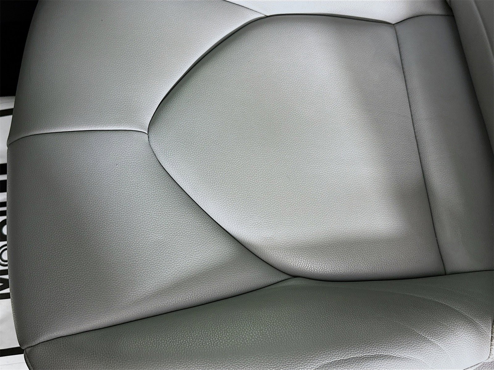 Certified 2021 Toyota Highlander XLE image 19