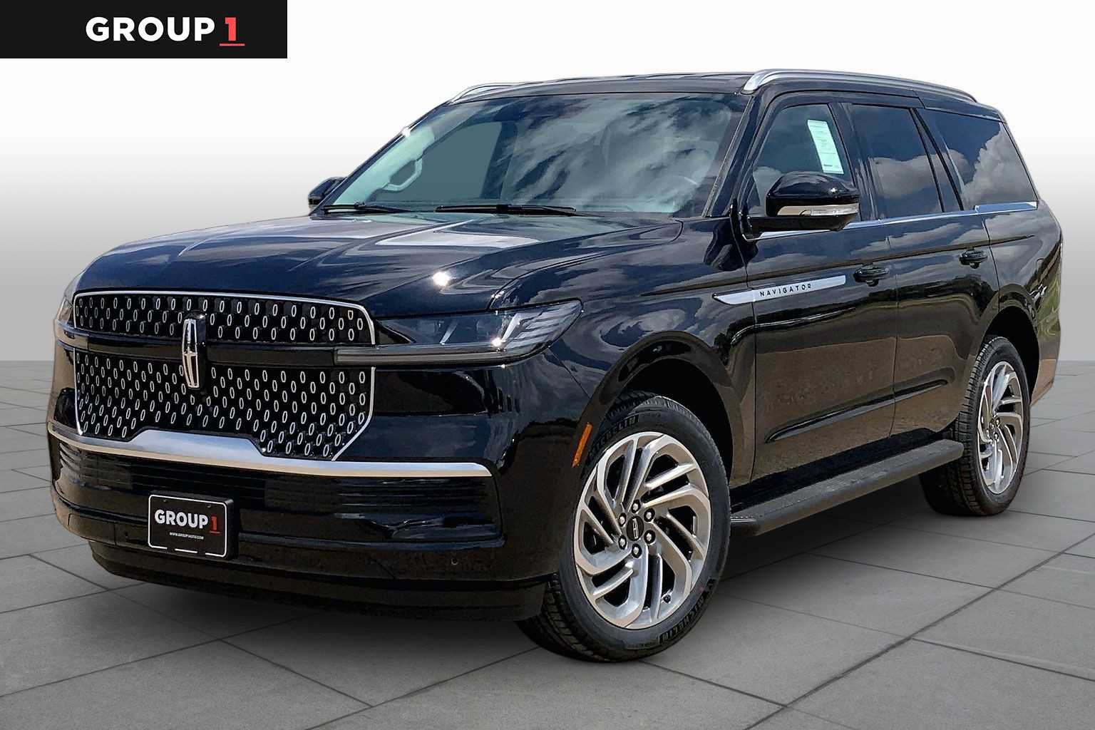 New 2026 Lincoln Navigator Premiere AWD/4WD image 1