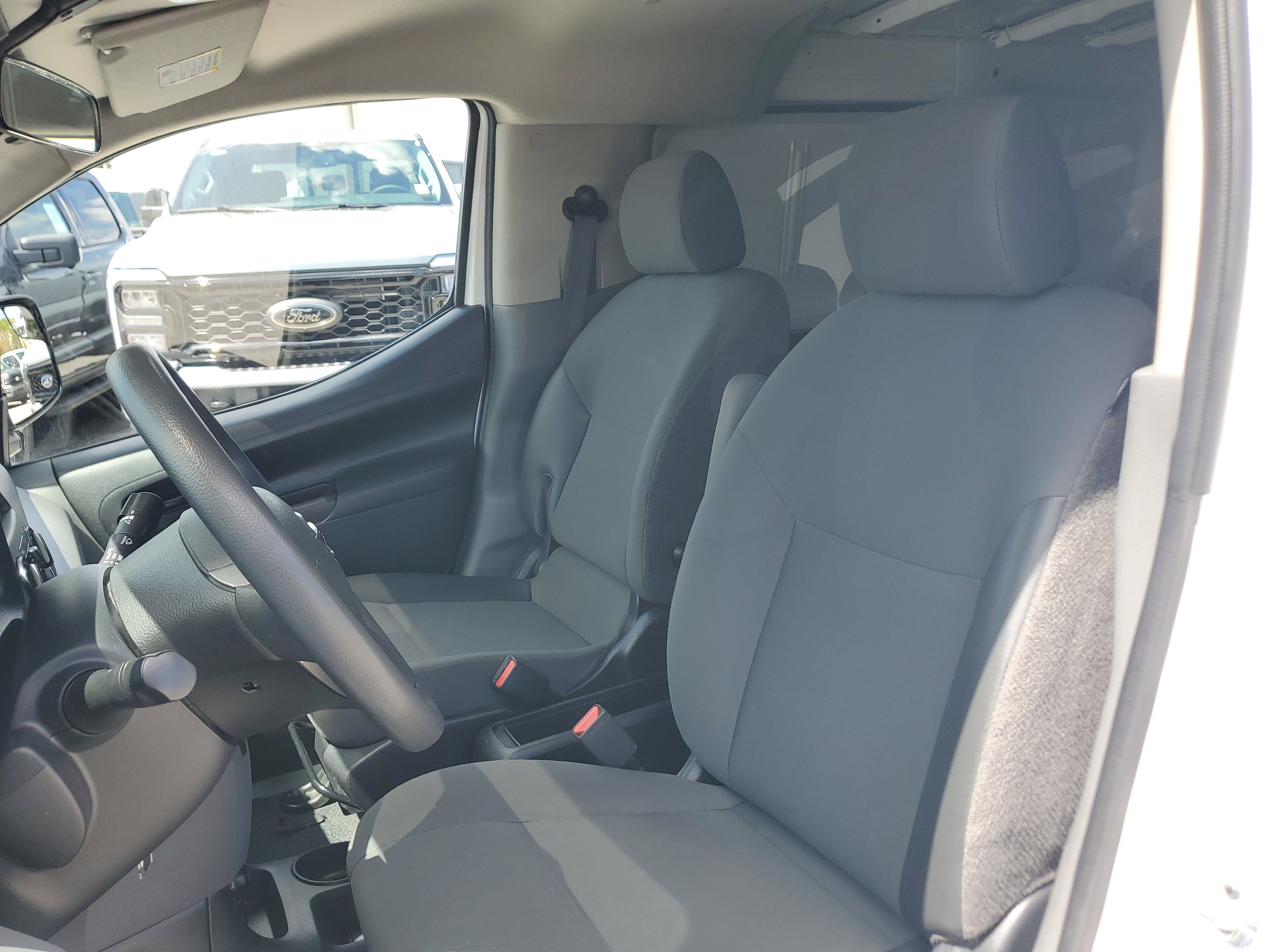 Used 2018 Nissan NV200 S w/ Cruise Control Package image 17