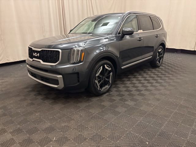Used 2023 Kia Telluride EX image 4
