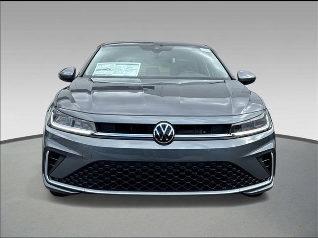New 2025 Volkswagen Jetta SE image 2