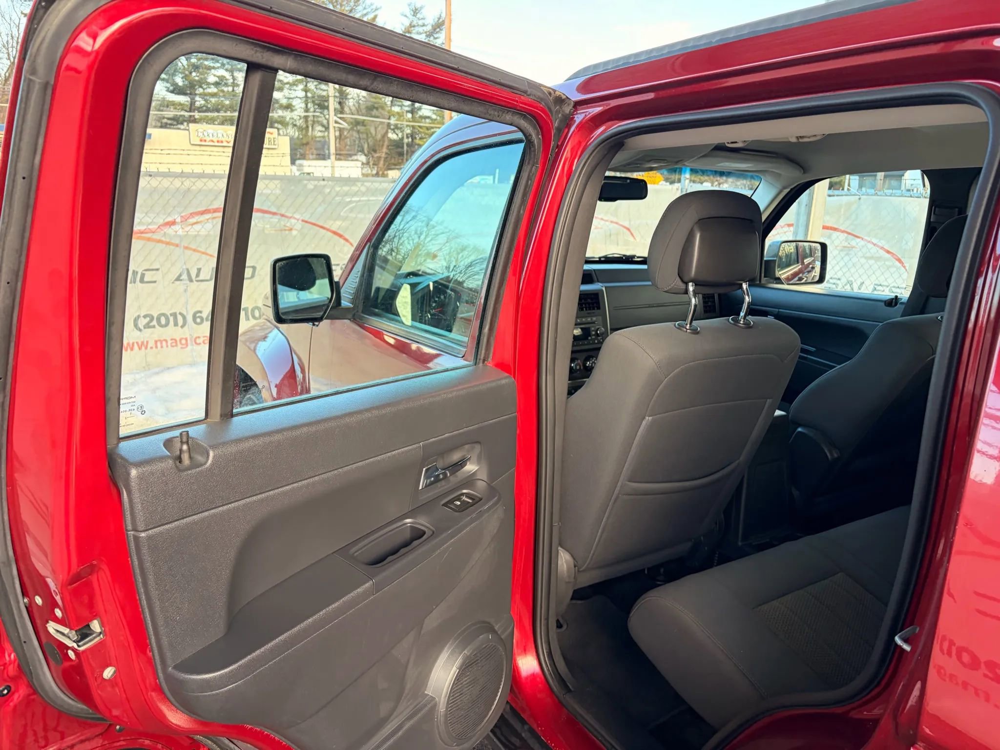 Used 2012 Jeep Liberty Sport w/ Driver Convenience Group image 61