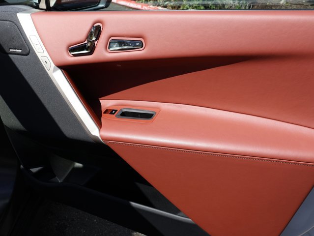 Used 2023 BMW iX xDrive50 w/ Premium Package image 30