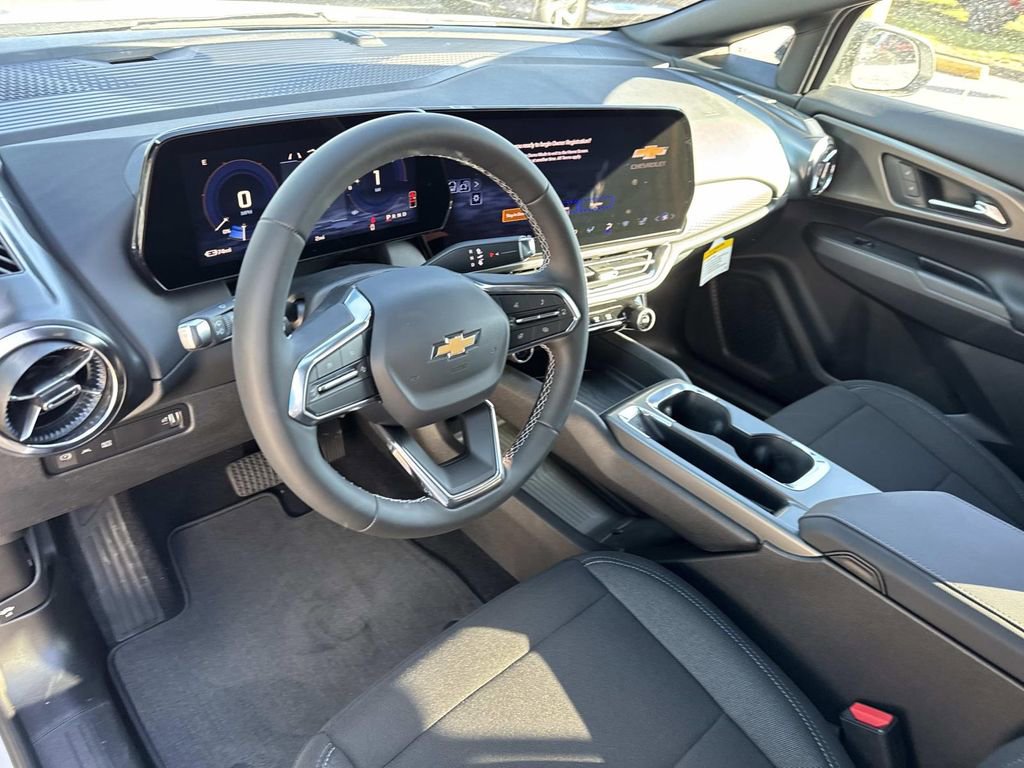 Certified 2026 Chevrolet Equinox EV LT image 12